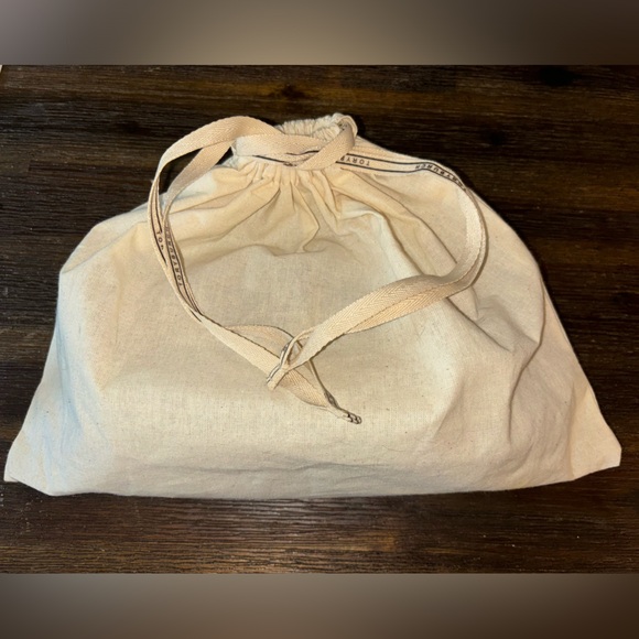 Like new - women’s Tory Burch miller leather crossbody walket - tigers eye - Picture 9 of 9